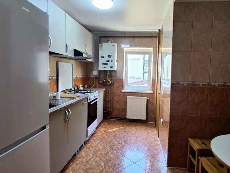 Ultracentral,